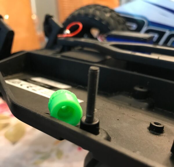 RacinRisers (1 Pair) For Mudboss Body on Traxxas HCG Chassis - Image 4